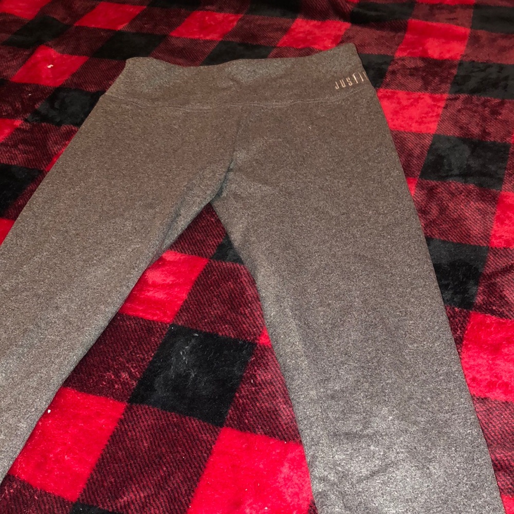 grey leggings